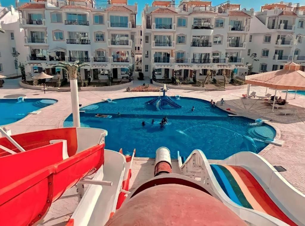 3-Bedroom Apartment On The Third Floor With 3 Balconies And Lovely Pool View, Street View And Free Beach Access In Sharm Hills Resort 外观 照片