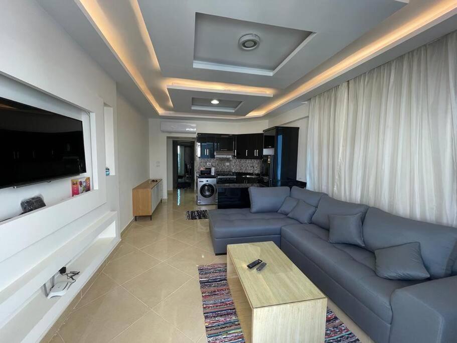 3-Bedroom Apartment On The Third Floor With 3 Balconies And Lovely Pool View, Street View And Free Beach Access In Sharm Hills Resort 外观 照片