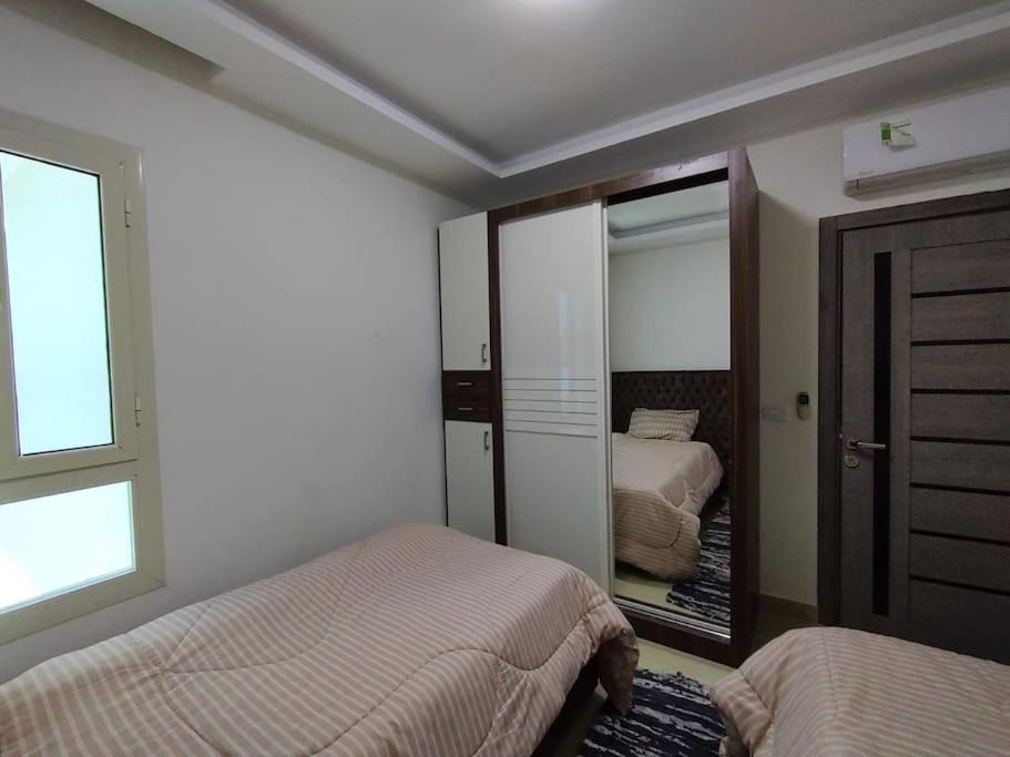 3-Bedroom Apartment On The Third Floor With 3 Balconies And Lovely Pool View, Street View And Free Beach Access In Sharm Hills Resort 外观 照片