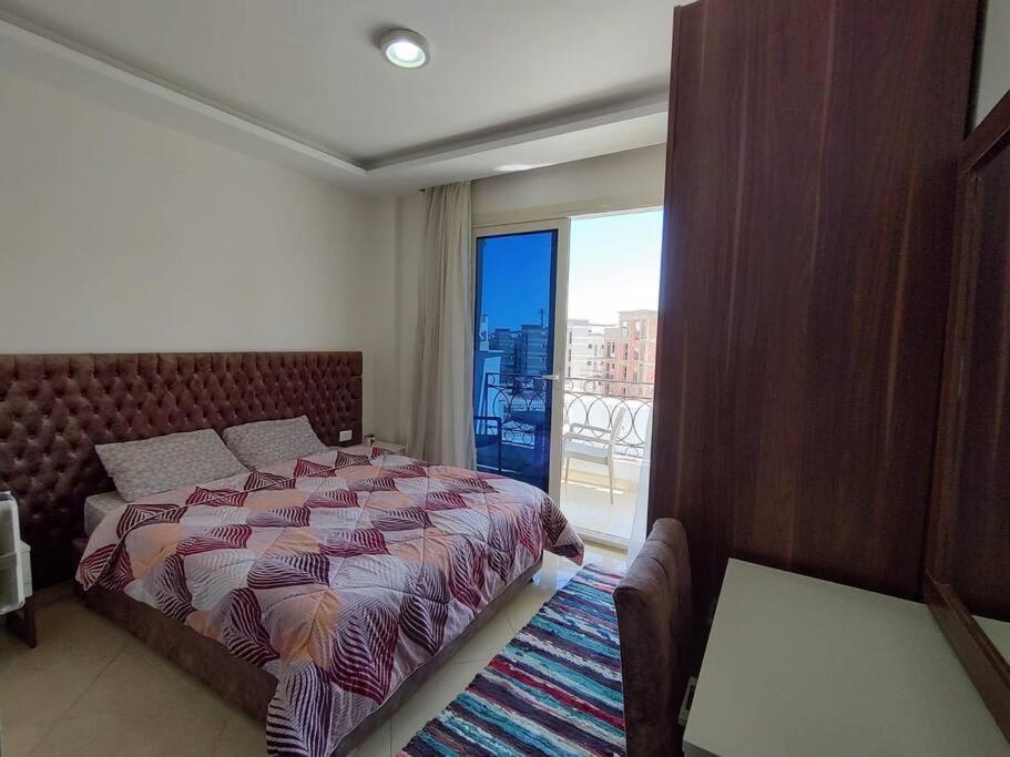 3-Bedroom Apartment On The Third Floor With 3 Balconies And Lovely Pool View, Street View And Free Beach Access In Sharm Hills Resort 外观 照片