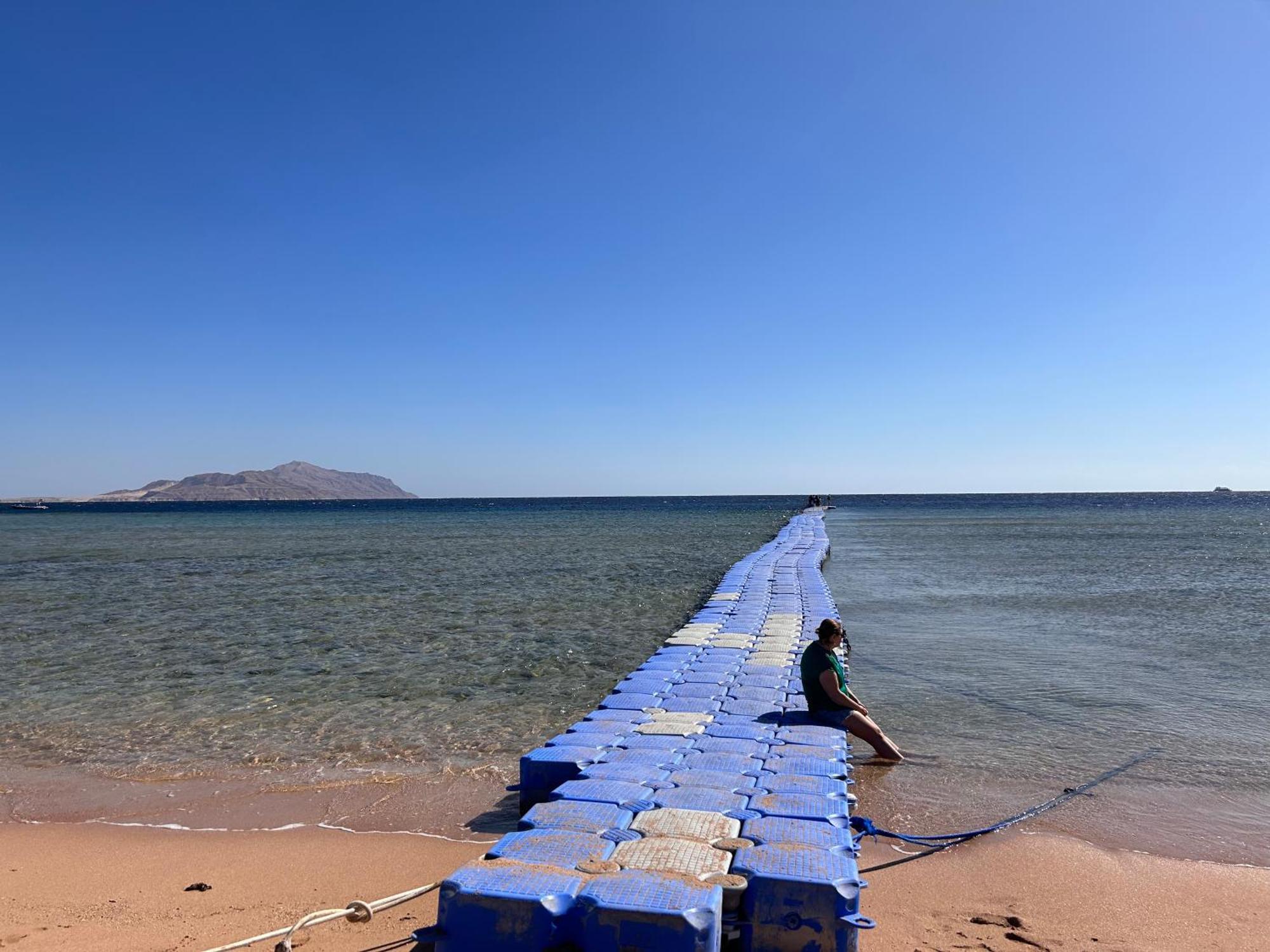 3-Bedroom Apartment On The Third Floor With 3 Balconies And Lovely Pool View, Street View And Free Beach Access In Sharm Hills Resort 外观 照片
