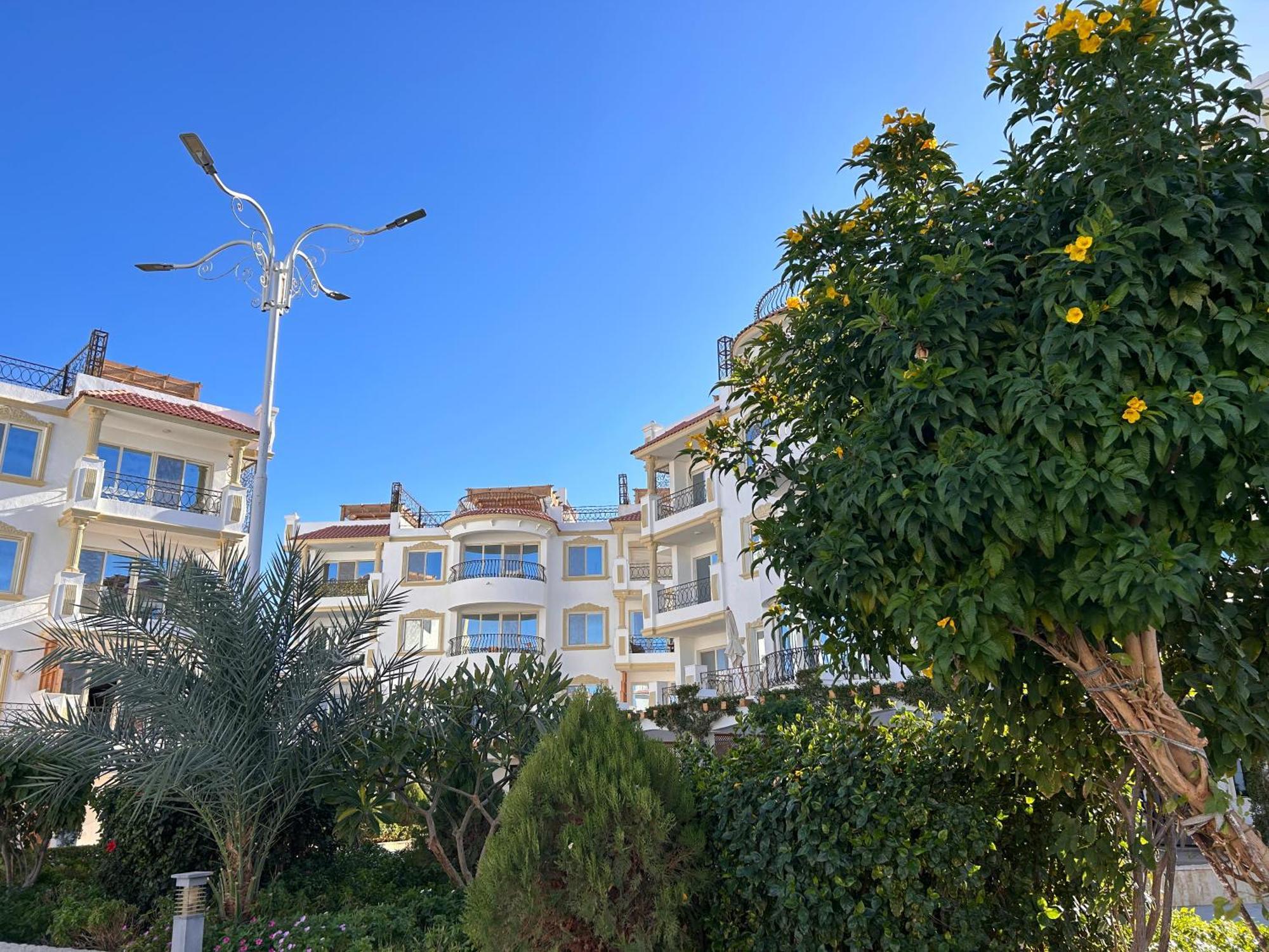 3-Bedroom Apartment On The Third Floor With 3 Balconies And Lovely Pool View, Street View And Free Beach Access In Sharm Hills Resort 外观 照片